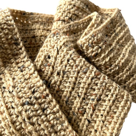 Men's Handmade Beige Tweed Crochet Scarf - Picture 4 of 4